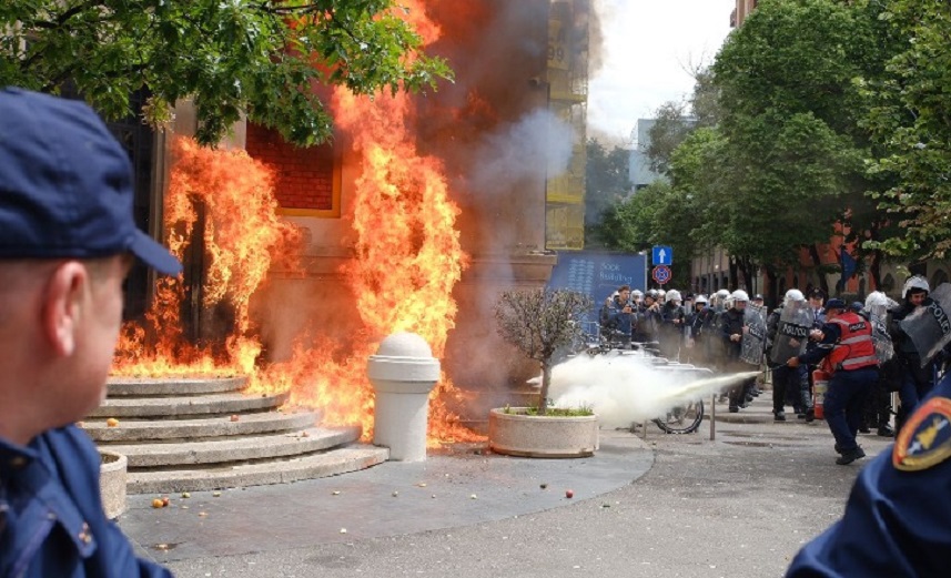 Sot protesta e opozites para bashkise se Tiranes, ja rruget qe bllokohen